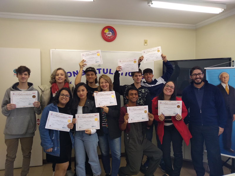 FISK FREGUESIA / SP- Entrega de diplomas.